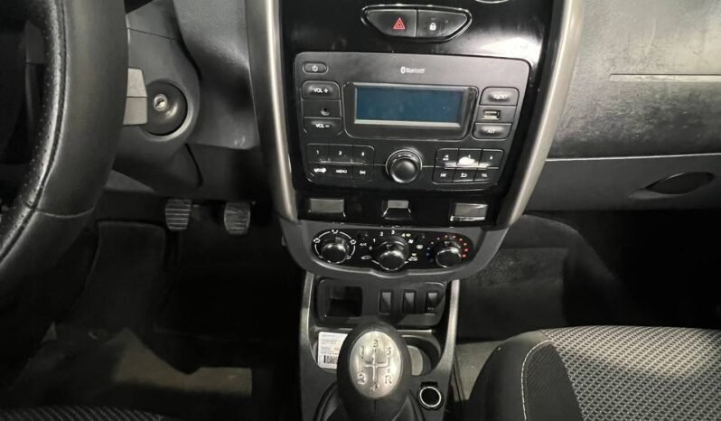 
								RENAULT DUSTER EXPRESSION MT 1.6 4X2 full									