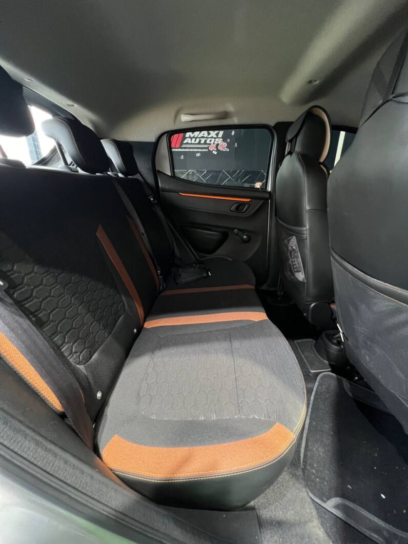 
								RENAULT KWID OUTSIDER MT 1.0 full									