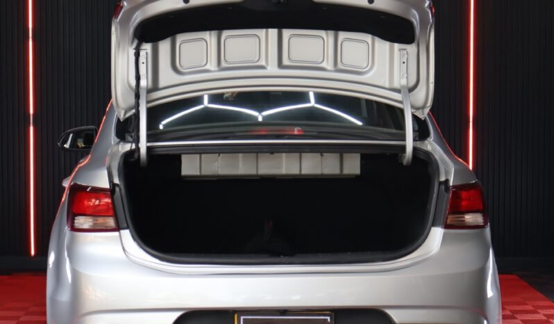 
								KIA RIO VIBRANT AT 1.4 SD full									