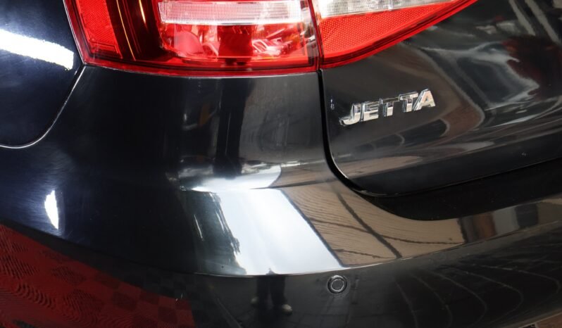 
								VOLKSWAGEN JETTA TRENDLINE MT full									