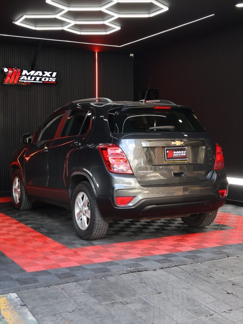 
								CHEVROLET TRACKER LS MT 1.8 4X2 full									