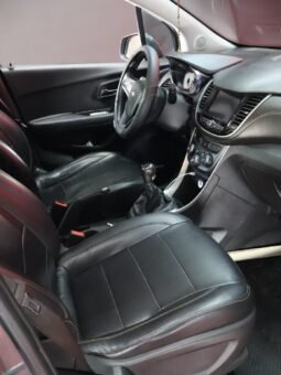 
										CHEVROLET TRACKER LS MT 1.8 4X2 full									