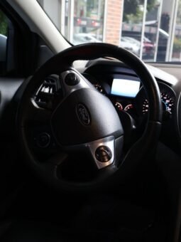 
										FORD ESCAPE SE AT 4X4 full									