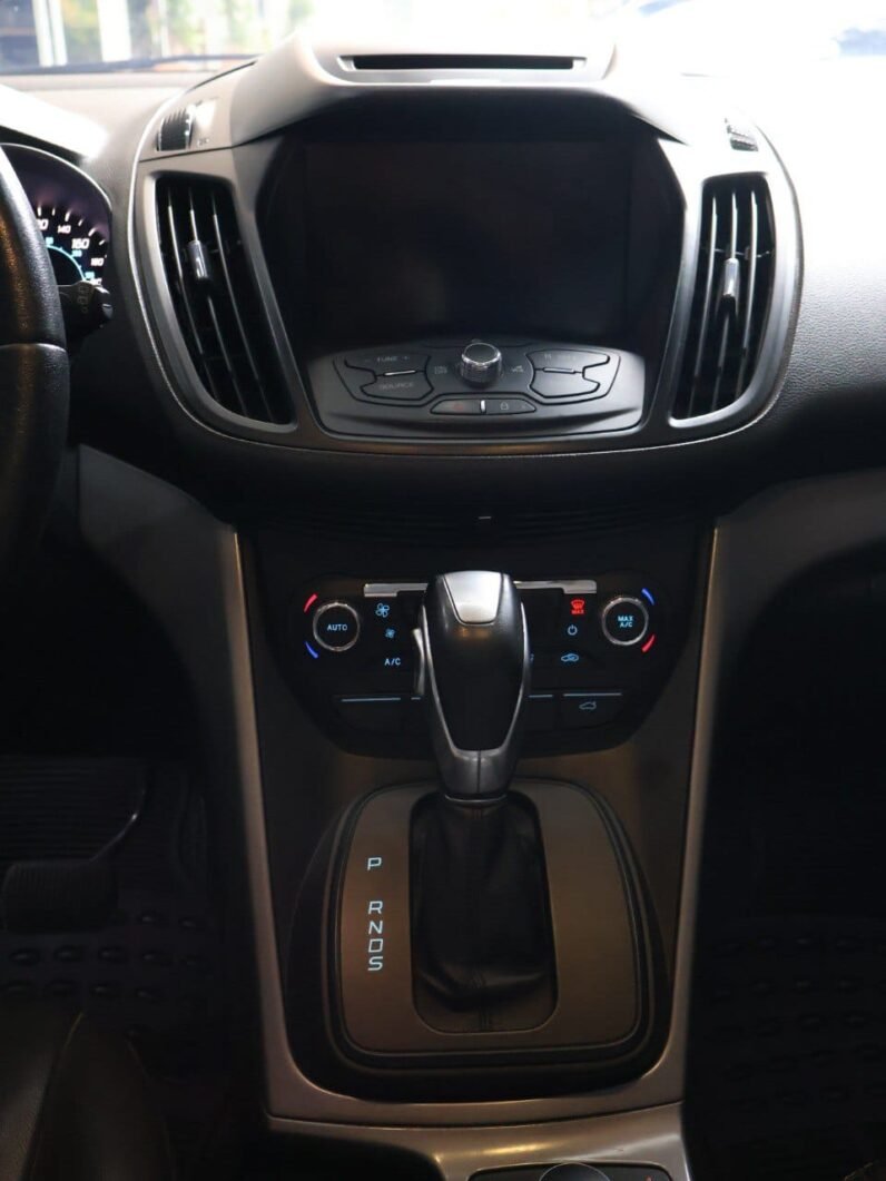 
								FORD ESCAPE SE AT 4X4 full									