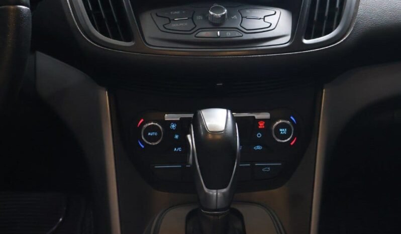 
								FORD ESCAPE SE AT 4X4 full									