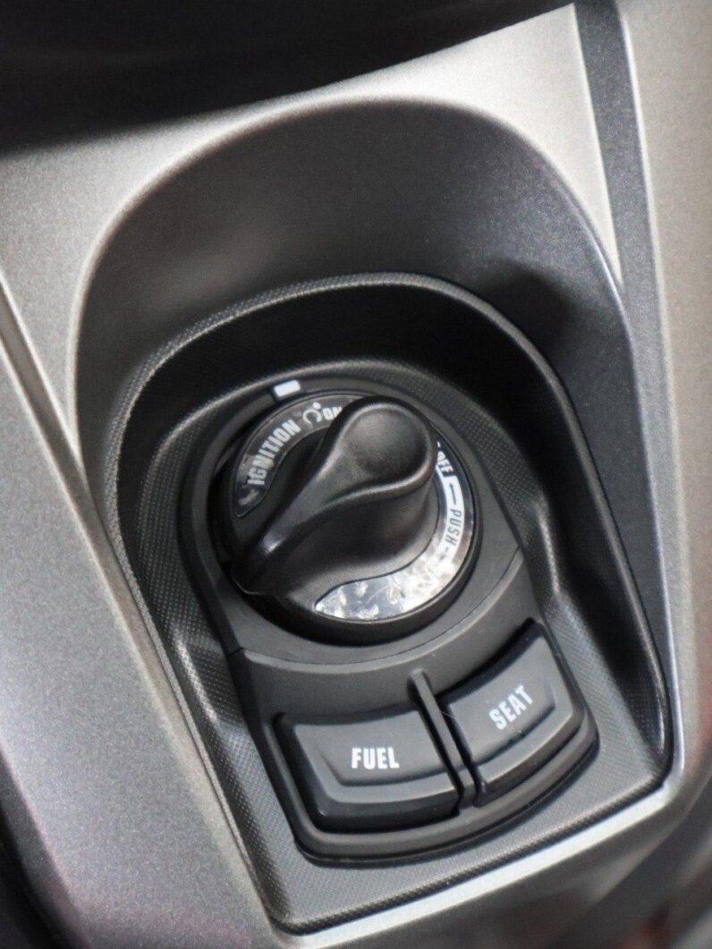 
								YAMAHA NMAX 155 GPD155-A CONNECTED full									