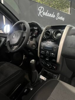 
										RENAULT DUSTER EXPRESSION MT 1.6 4X2 full									