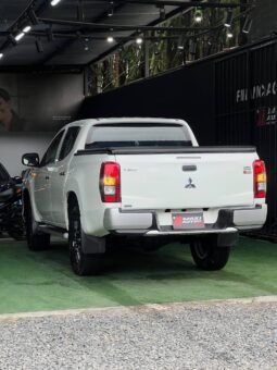 
										MITSUBISHI SPORTERO L200 MT 4X4 DIESEL full									