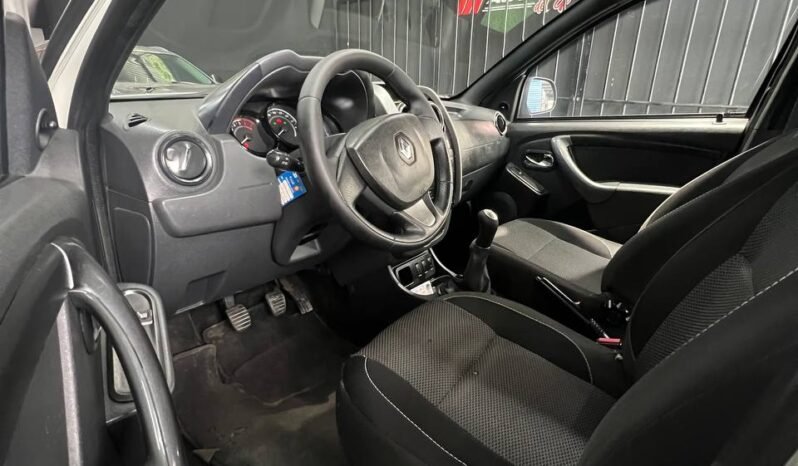 
								RENAULT DUSTER EXPRESSION MT 1.6 4X2 full									