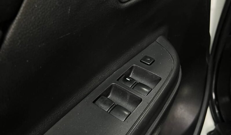 
								MITSUBISHI SPORTERO L200 MT 4X4 DIESEL full									