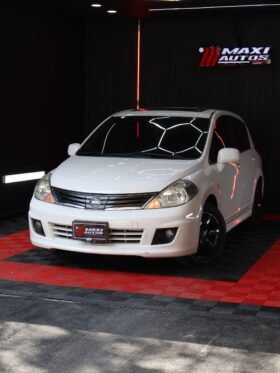 NISSAN TIIDA PREMIER HB MT