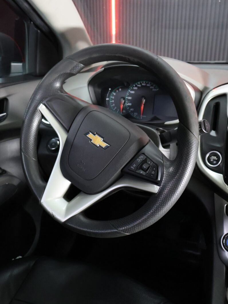 
								CHEVROLET SONIC LT HB MT 1.6 full									