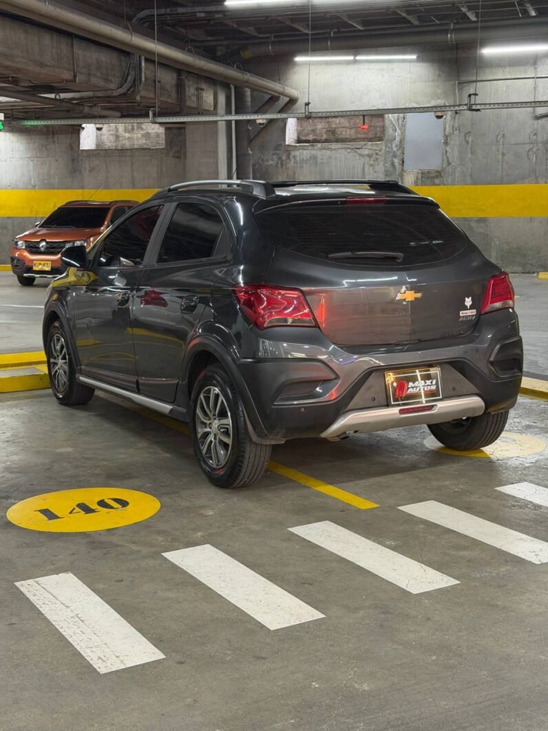 
								CHEVROLET ONIX ACTIVE 1.4 MT full									