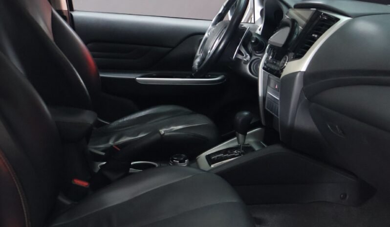 
								MITSUBISHI L 200 TRITON DIESEL AUT 4X4 full									