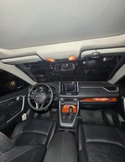 
										TOYOTA RAV4 IMPERIAL 2.4L AT 4×4 full									