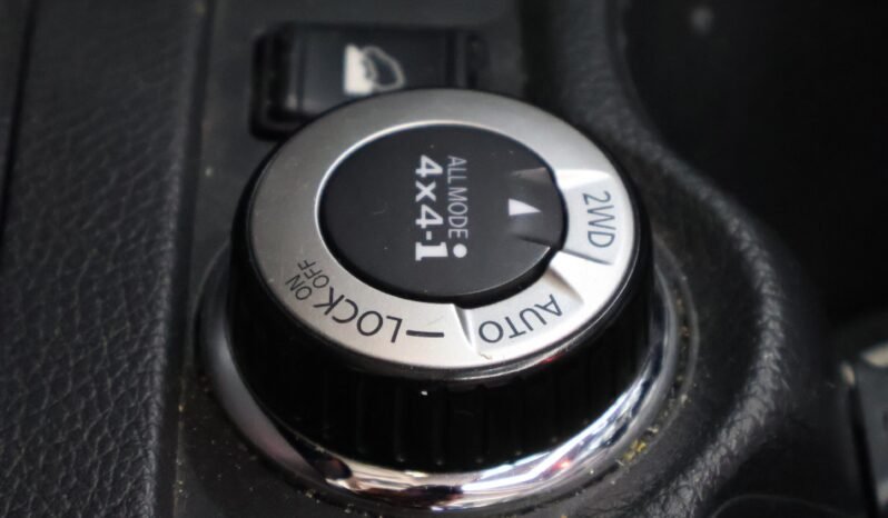 
								NISSAN X-TRAIL 2.5 AT 4X4 EXCLUSIVE 7PTOS full									