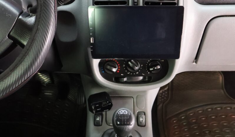 
								RENAULT CLIO CAMPUS 1.2 MT full									