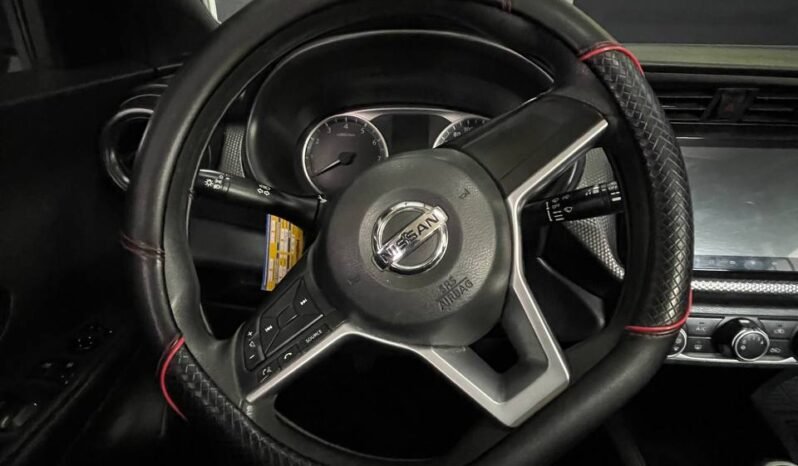 
								NISSAN KICKS SENSE 1.6L MT full									