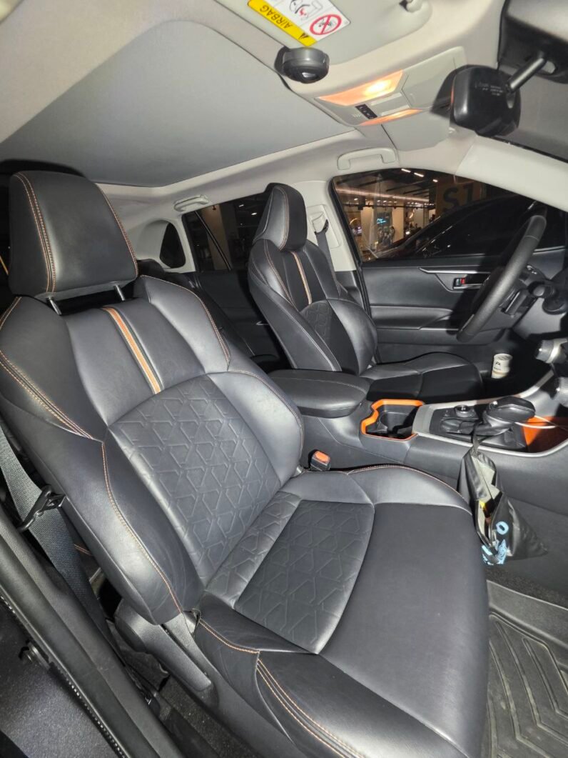 
								TOYOTA RAV4 IMPERIAL 2.4L AT 4×4 full									