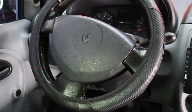 
								RENAULT CLIO CAMPUS 1.2 MT full									