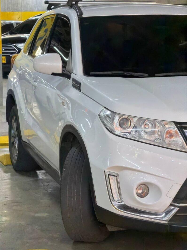 
								SUZUKI VITARA GL AT 1600CC 2AB ABS 4X2 AA full									