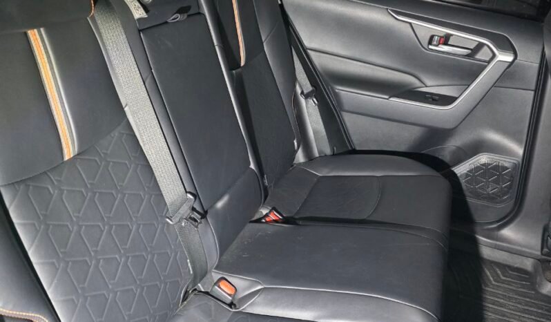 
								TOYOTA RAV4 IMPERIAL 2.4L AT 4×4 full									