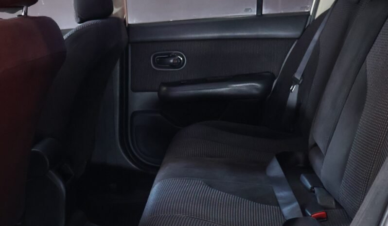 
								NISSAN TIIDA PREMIER HB MT full									