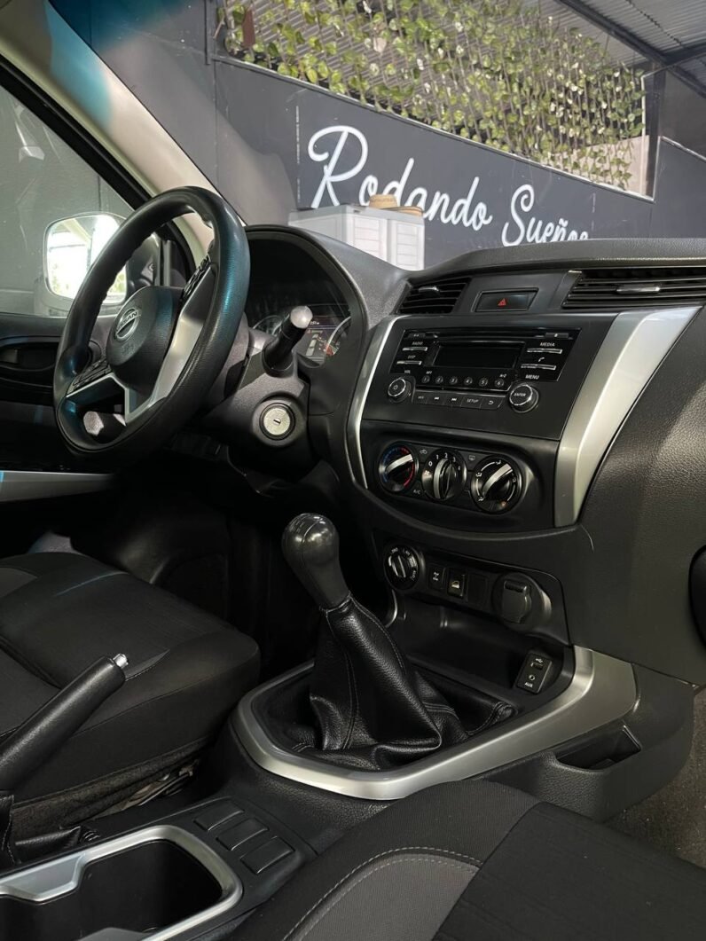 
								NISSAN FRONTIER NP300 2.5 DIESEL  MT 4X4 full									