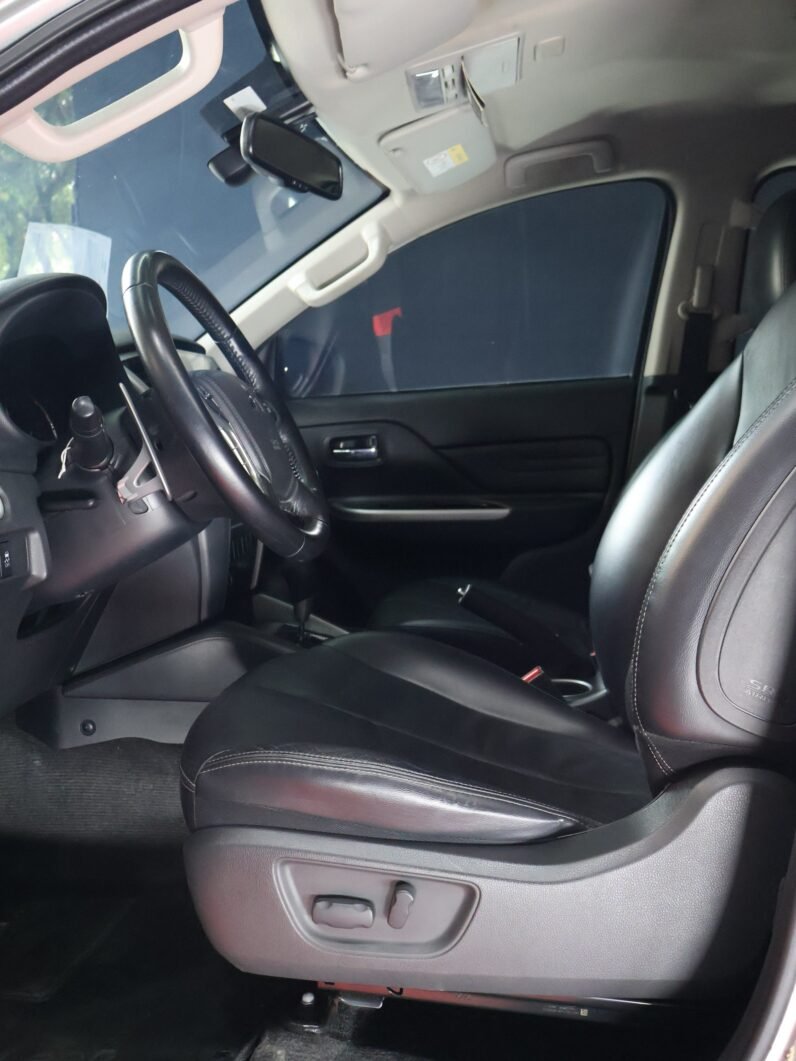 
								MITSUBISHI L 200 TRITON DIESEL AUT 4X4 full									