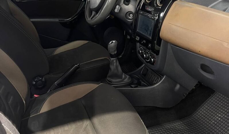 
								RENAULT DUSTER DYNAMIQUE 1.6 MT 4X2 full									