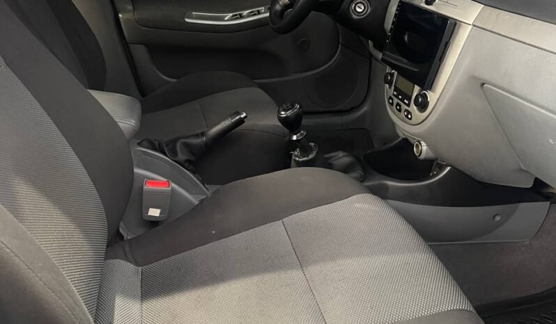 
								CHEVROLET OPTRA ADVANCE MT 1.6 full									