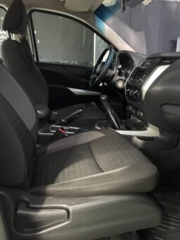 
										NISSAN FRONTIER NP300 2.5 DIESEL  MT 4X4 full									