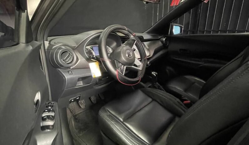 
								NISSAN KICKS SENSE 1.6L MT full									