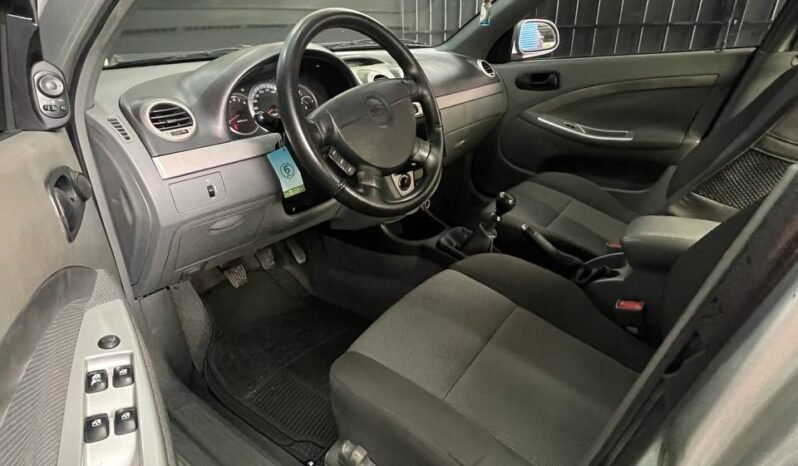 
								CHEVROLET OPTRA ADVANCE MT 1.6 full									