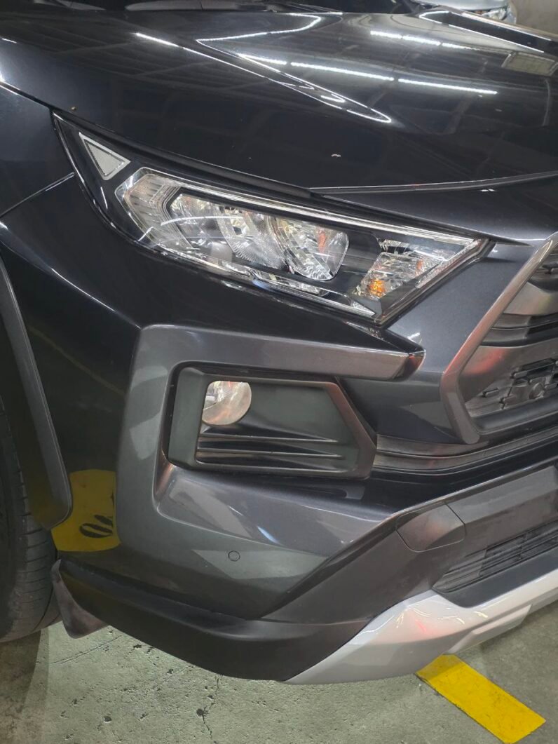 
								TOYOTA RAV4 IMPERIAL 2.4L AT 4×4 full									