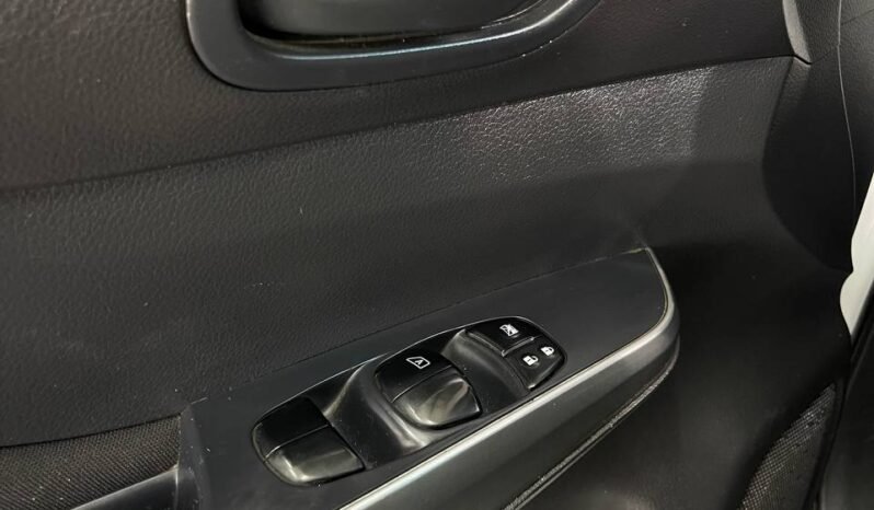 
								NISSAN FRONTIER NP300 2.5 DIESEL  MT 4X4 full									