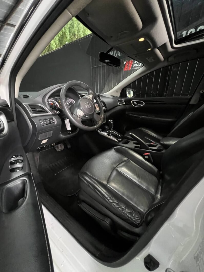 
								NISSAN SENTRA EXCLUSIVE 1.8 AT full									