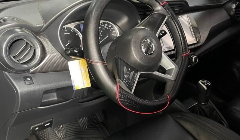 
								NISSAN KICKS SENSE 1.6L MT full									