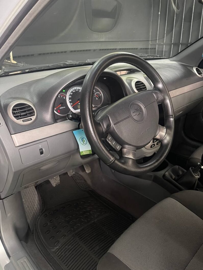 
								CHEVROLET OPTRA ADVANCE MT 1.6 full									