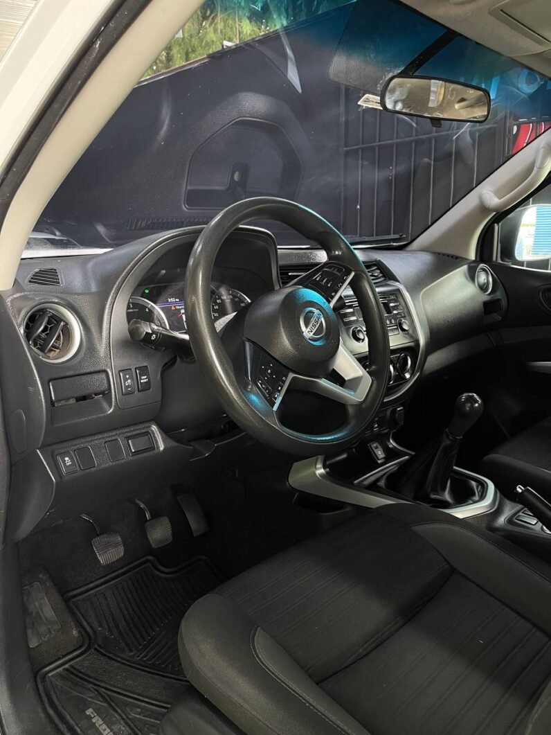 
								NISSAN FRONTIER NP300 2.5 DIESEL  MT 4X4 full									