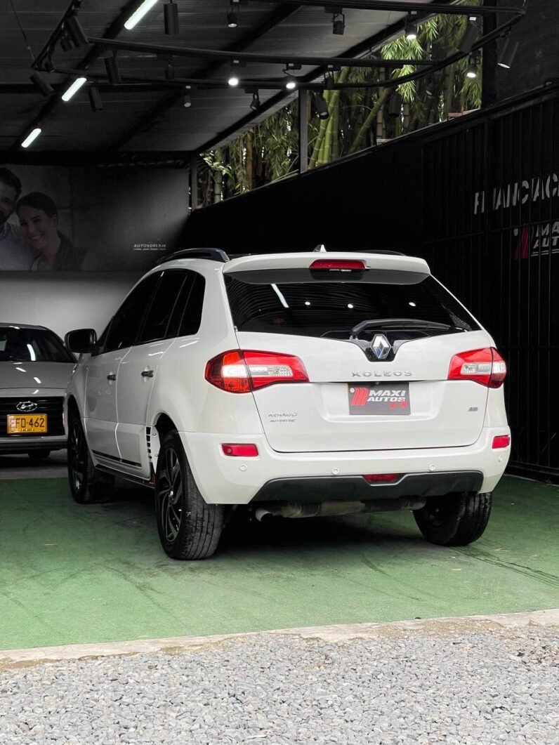 
								RENAULT KOLEOS SPORTWAY AT 4X4 2.5 full									