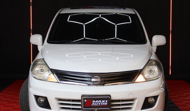 
								NISSAN TIIDA PREMIER HB MT full									