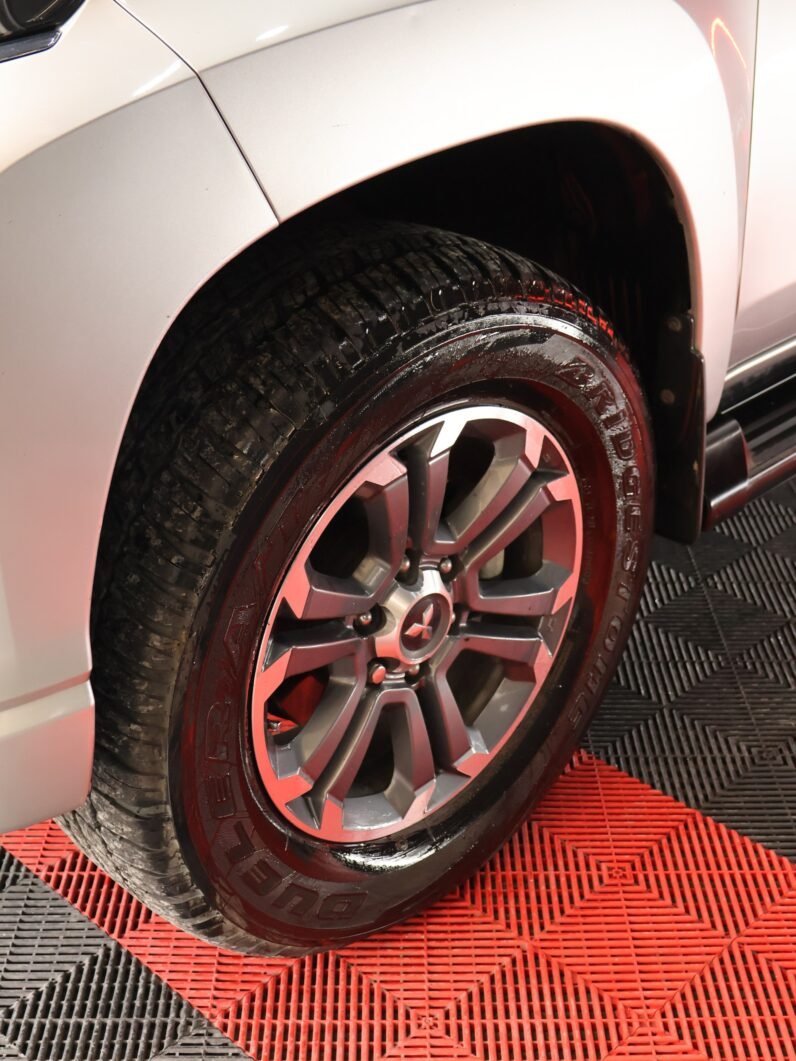 
								MITSUBISHI L 200 TRITON DIESEL AUT 4X4 full									