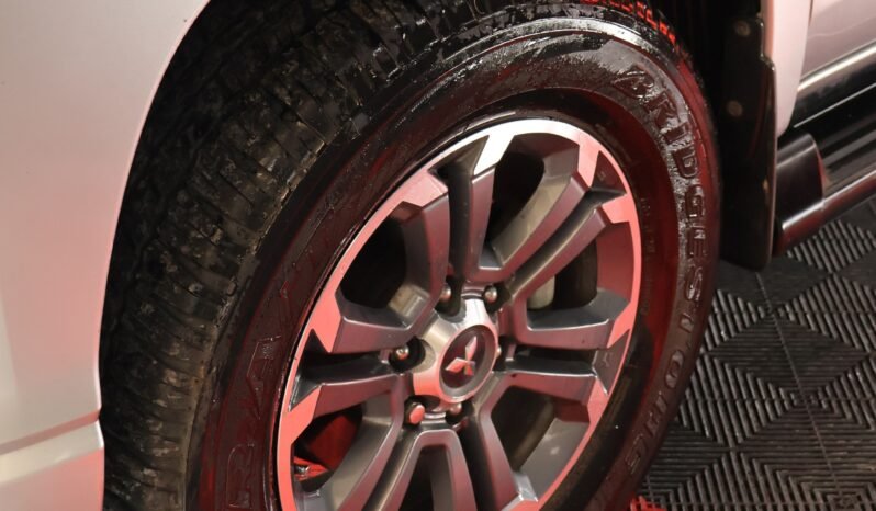 
								MITSUBISHI L 200 TRITON DIESEL AUT 4X4 full									