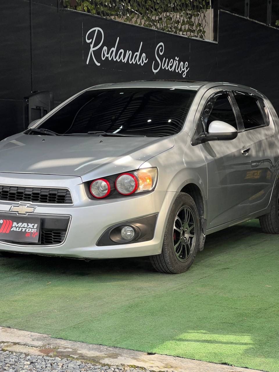 CHEVROLET SONIC LT HB MT 1.6