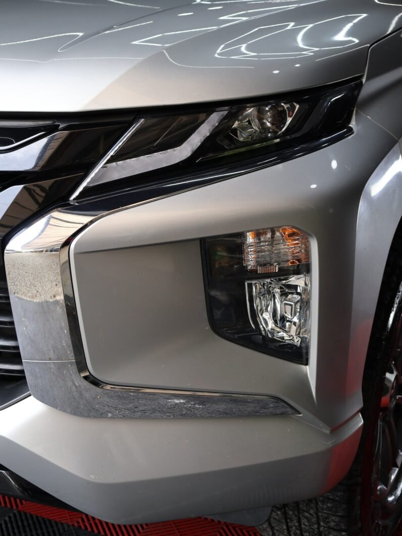 
								MITSUBISHI L 200 TRITON DIESEL AUT 4X4 full									