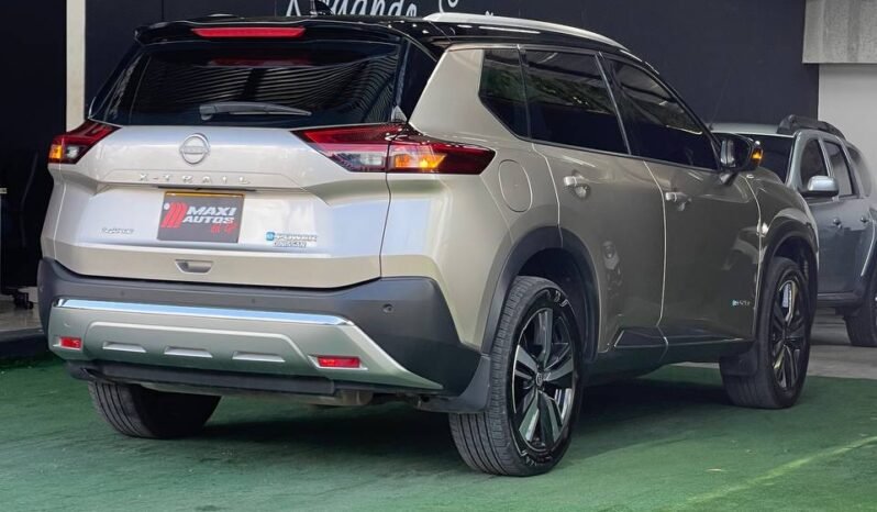 
								NISSAN X-TRAIL E-POWER EXCLUSIVE E-4ORCE full									