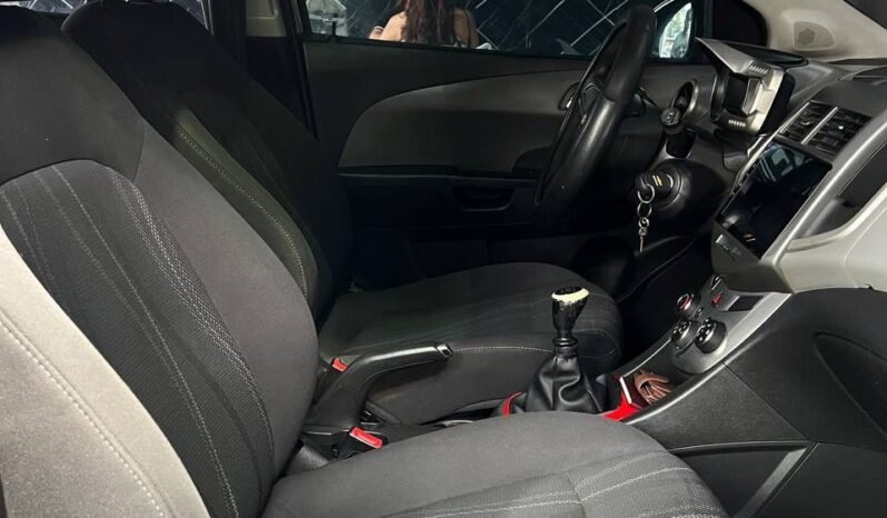 
								CHEVROLET SONIC LT HB MT 1.6 full									