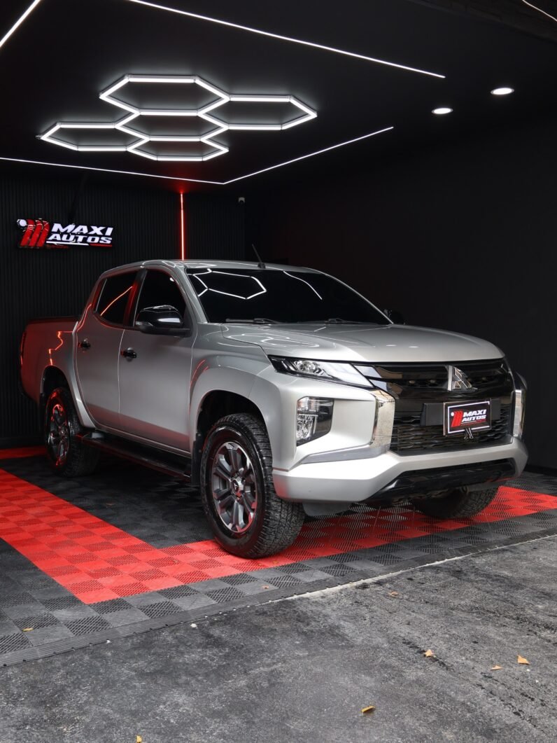 
								MITSUBISHI L 200 TRITON DIESEL AUT 4X4 full									