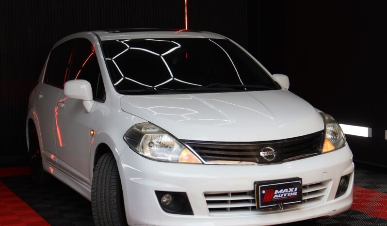 
								NISSAN TIIDA PREMIER HB MT full									